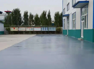 铜川彩色路面喷涂翻新的材料对冬季